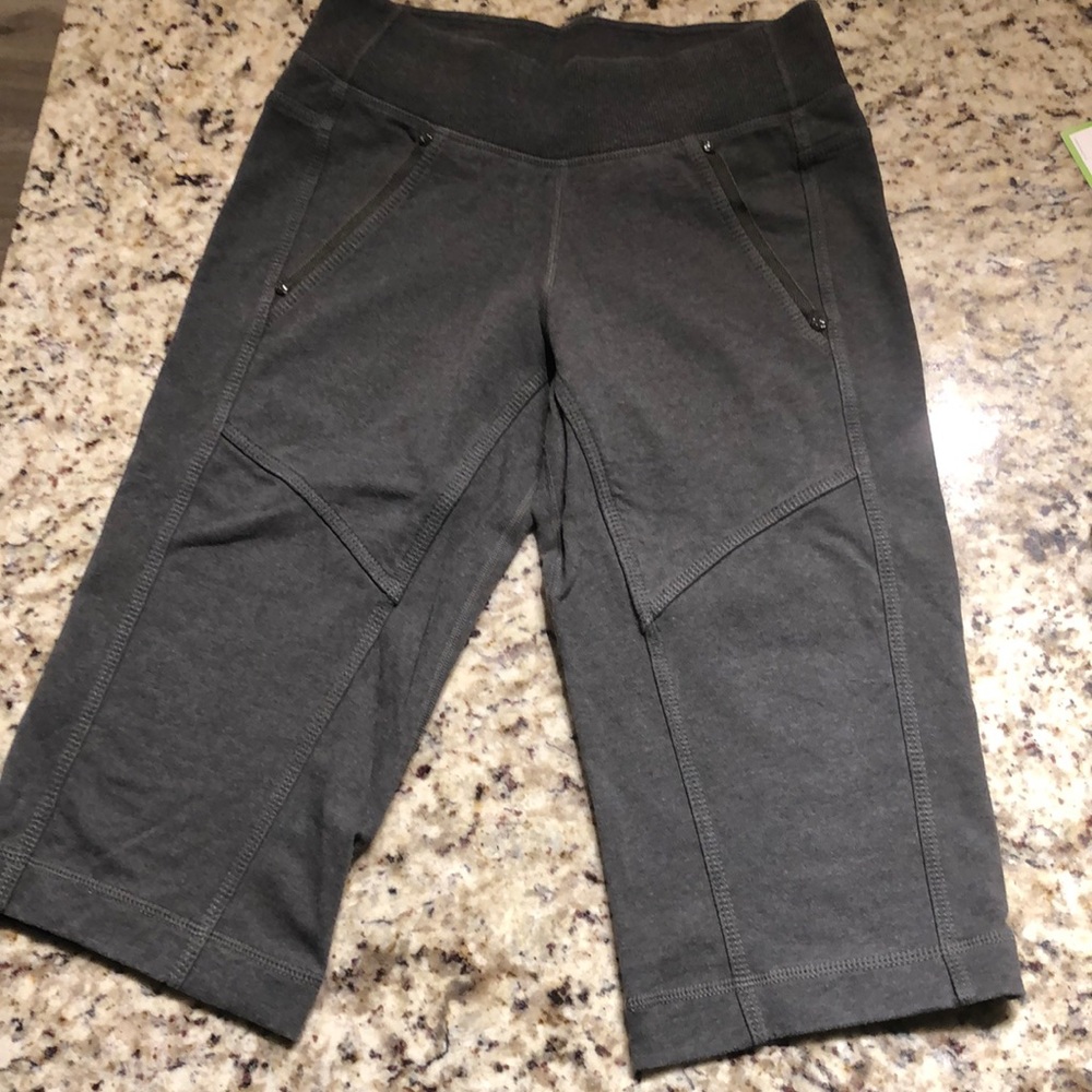 Lululemon cropped leggings